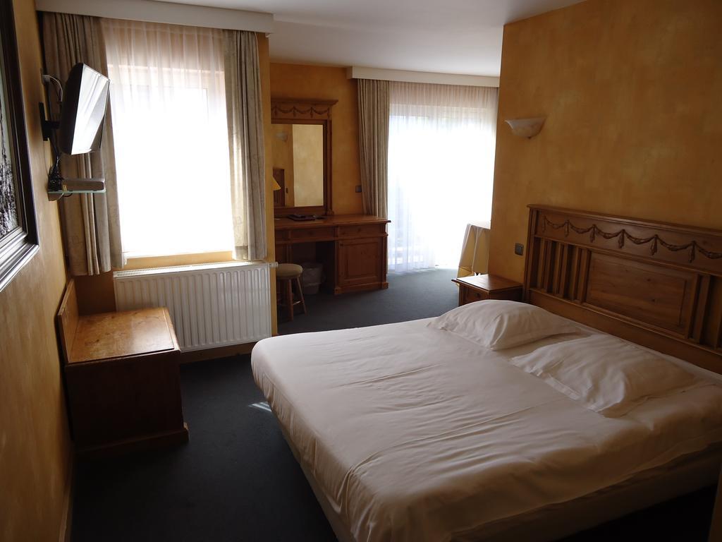 Hotel Manitoba บลังเคนเบอร์เก ห้อง รูปภาพ